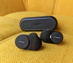 Test Philips Fidelio T1 : luxe et audiophilie, mais de gros progrès ergonomiques à faire